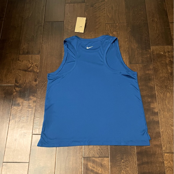 Women’s Nike Dri-FIT Swoosh Running Tank, NWT - Picture 4 of 7